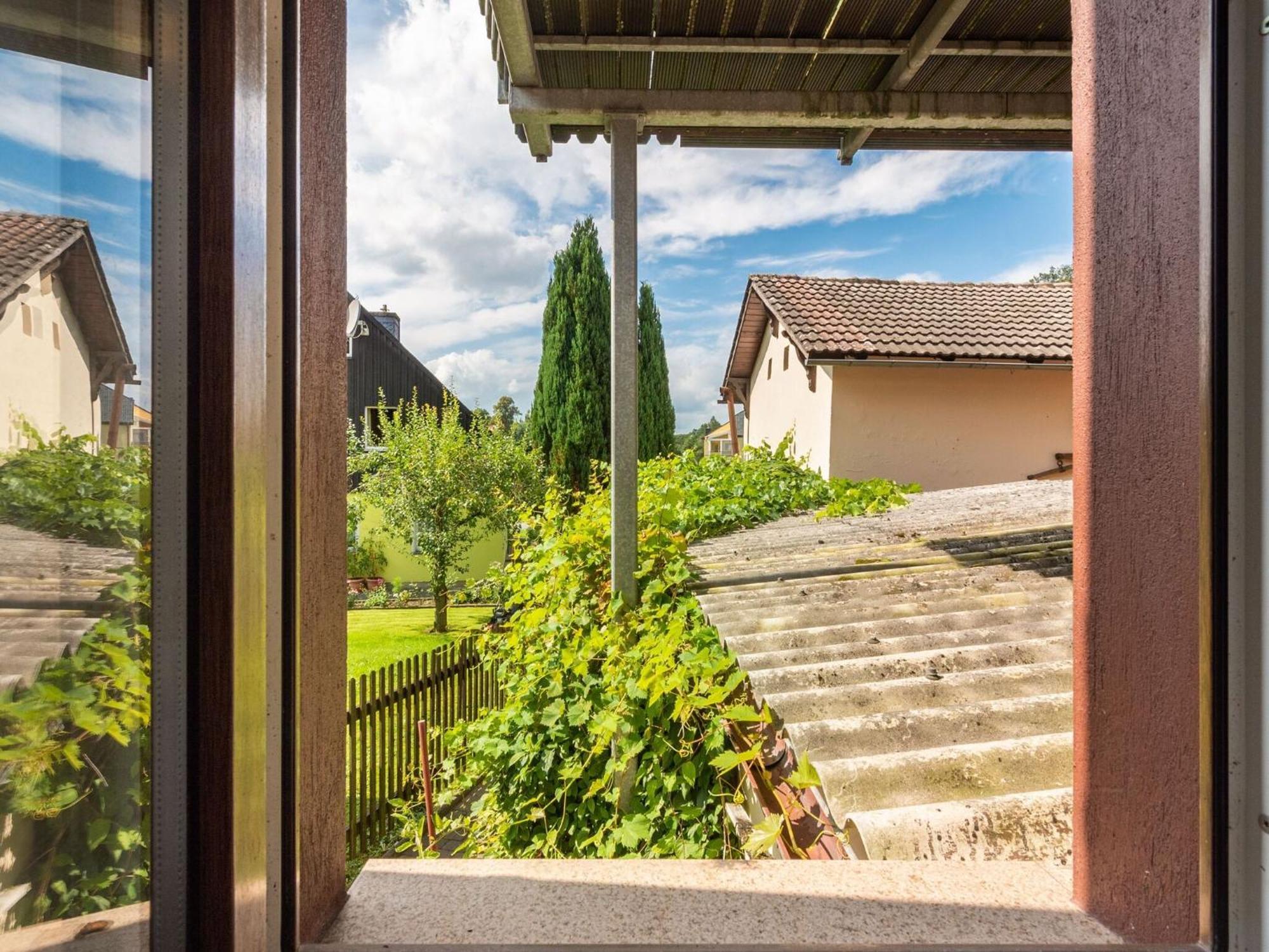 Modern apartment in Sebnitz with a terrace in Sebnitz Exterior foto