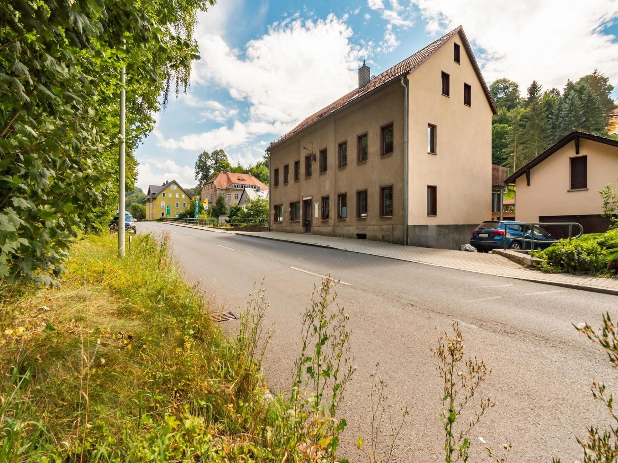 Modern apartment in Sebnitz with a terrace in Sebnitz Exterior foto